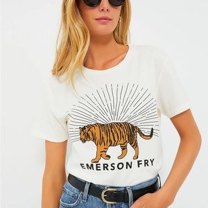 Emerson Fry distress ivory tiger tee size large